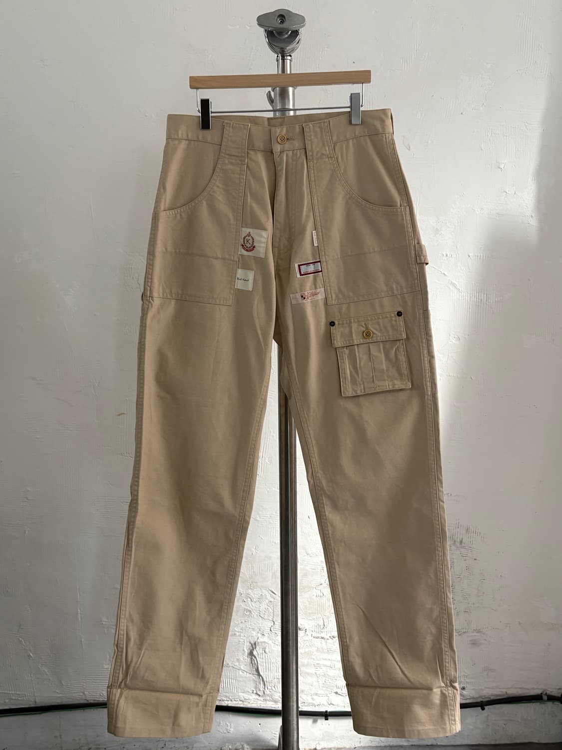 Karl Helmut 칼헬무트 핑크하우스 베이지 패치 카펜터 팬츠 상품이미지1