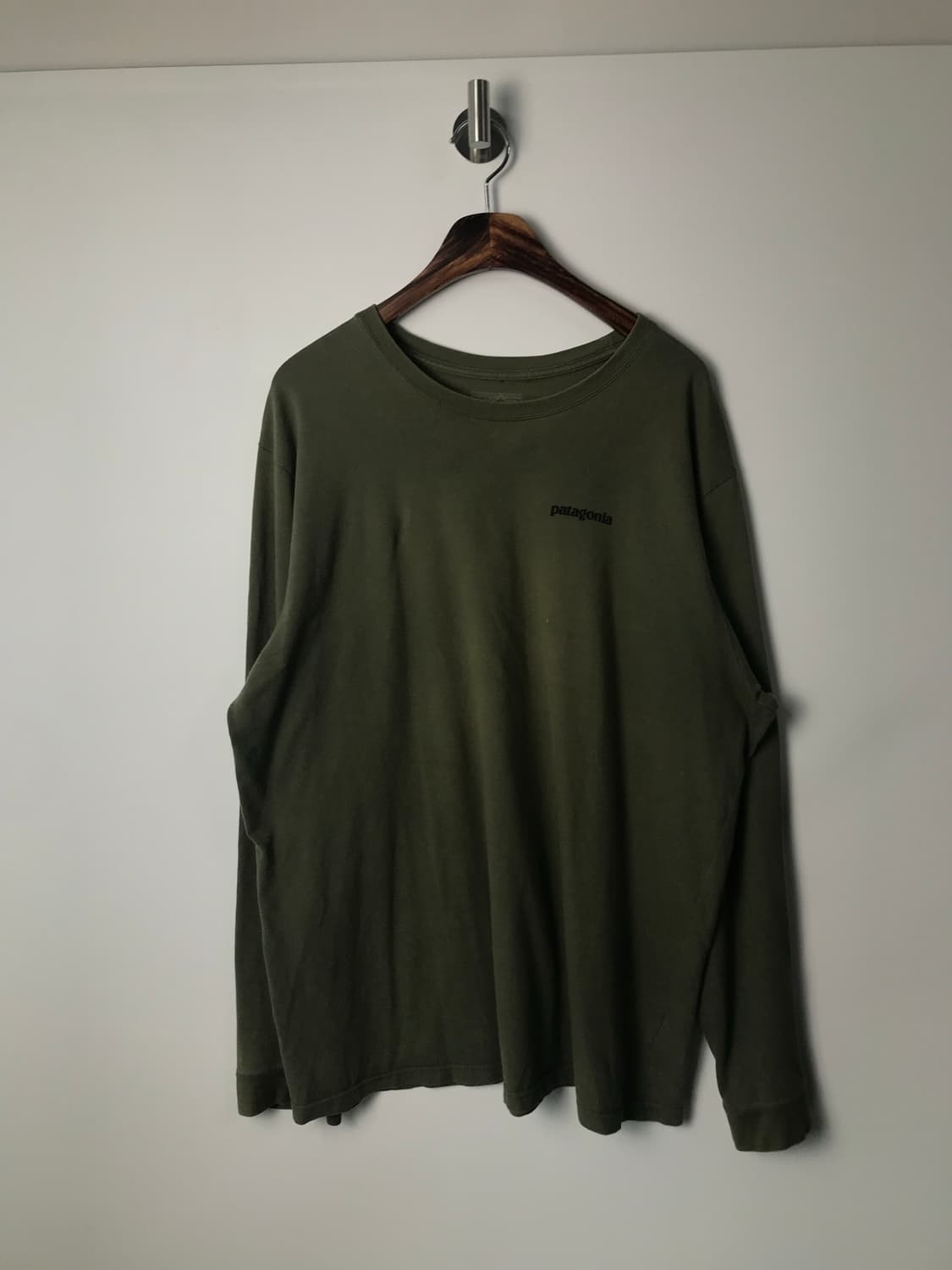 파타고니아 백로고 카키 롱슬리브 긴팔티 상품이미지3