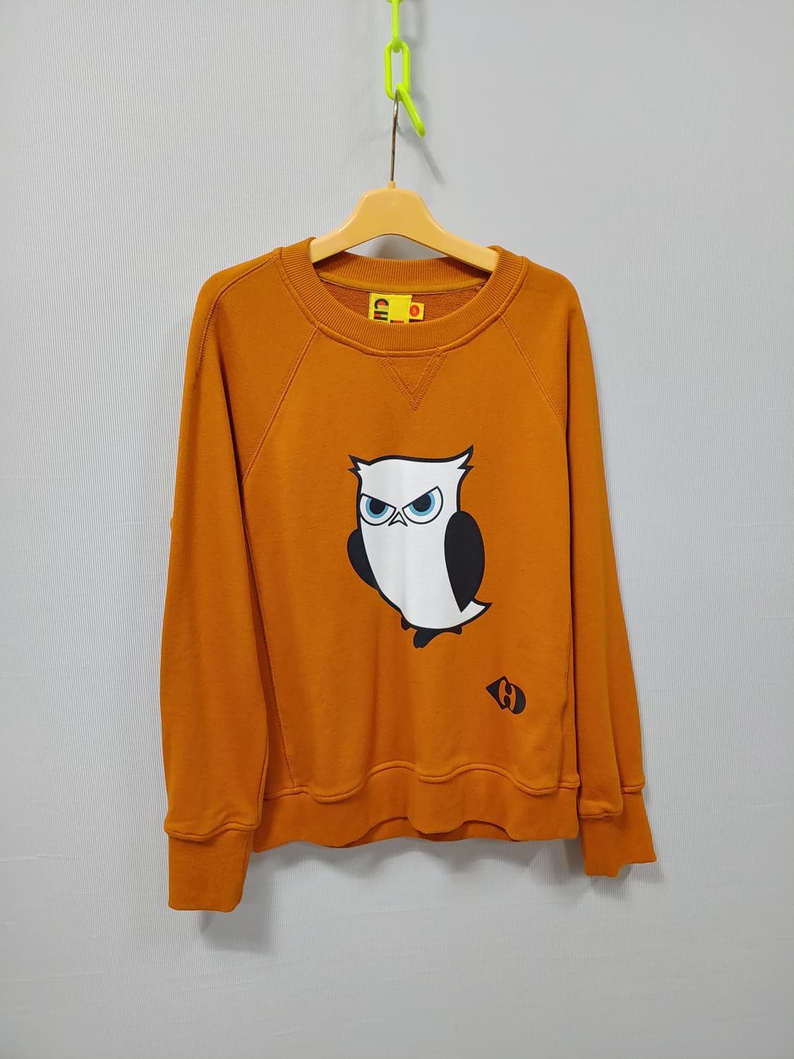 럭키슈에뜨 부엉이 맨투맨티 여성S 90 상품이미지1