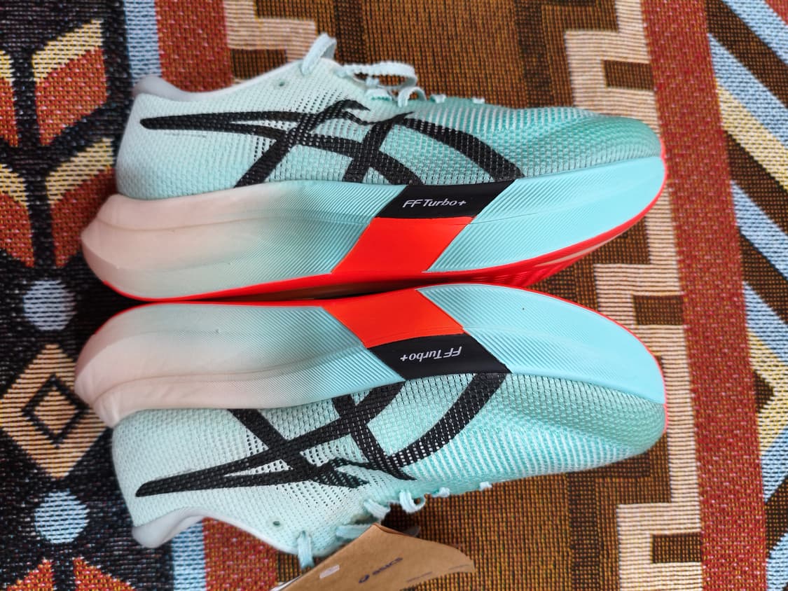 새제품) 아식스 메타스피드 스카이 파리 235 판매합니다 상품이미지7