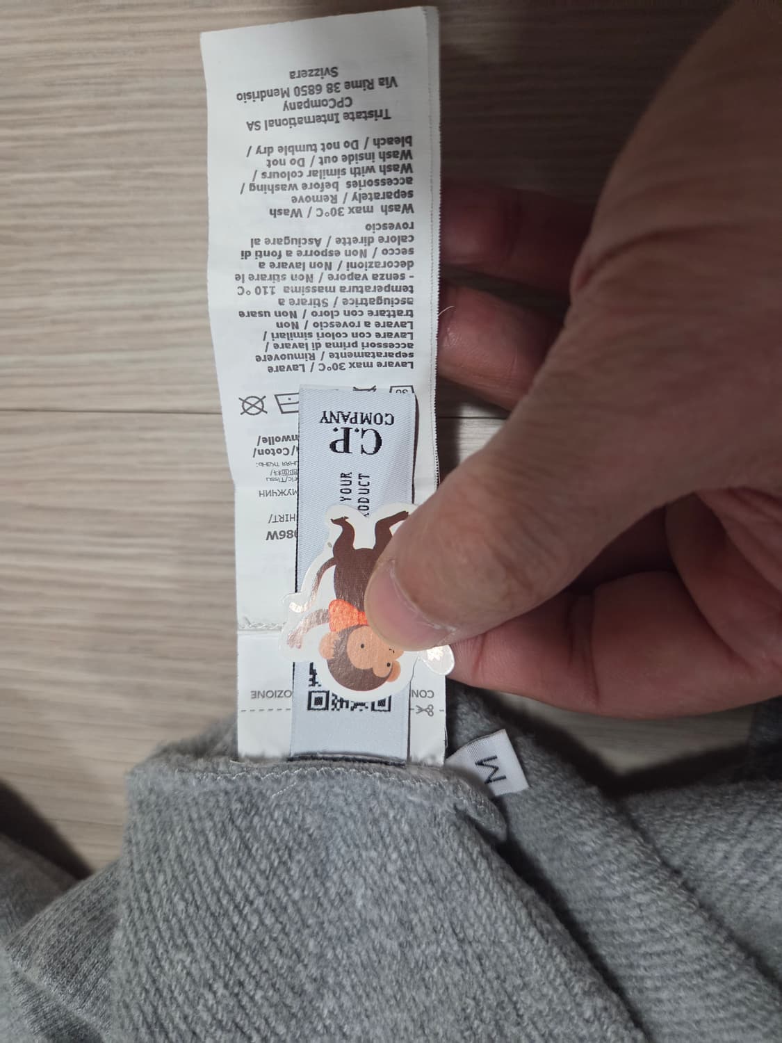 C.P컴퍼니 렌즈 와펜 후드 티셔츠 (M 그레이) 상품이미지8