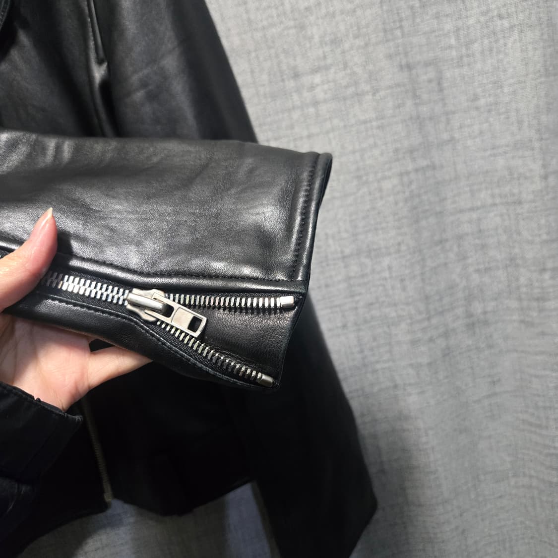 룩캐스트 블랙 램스킨 가죽 라이더 자켓  상품이미지3