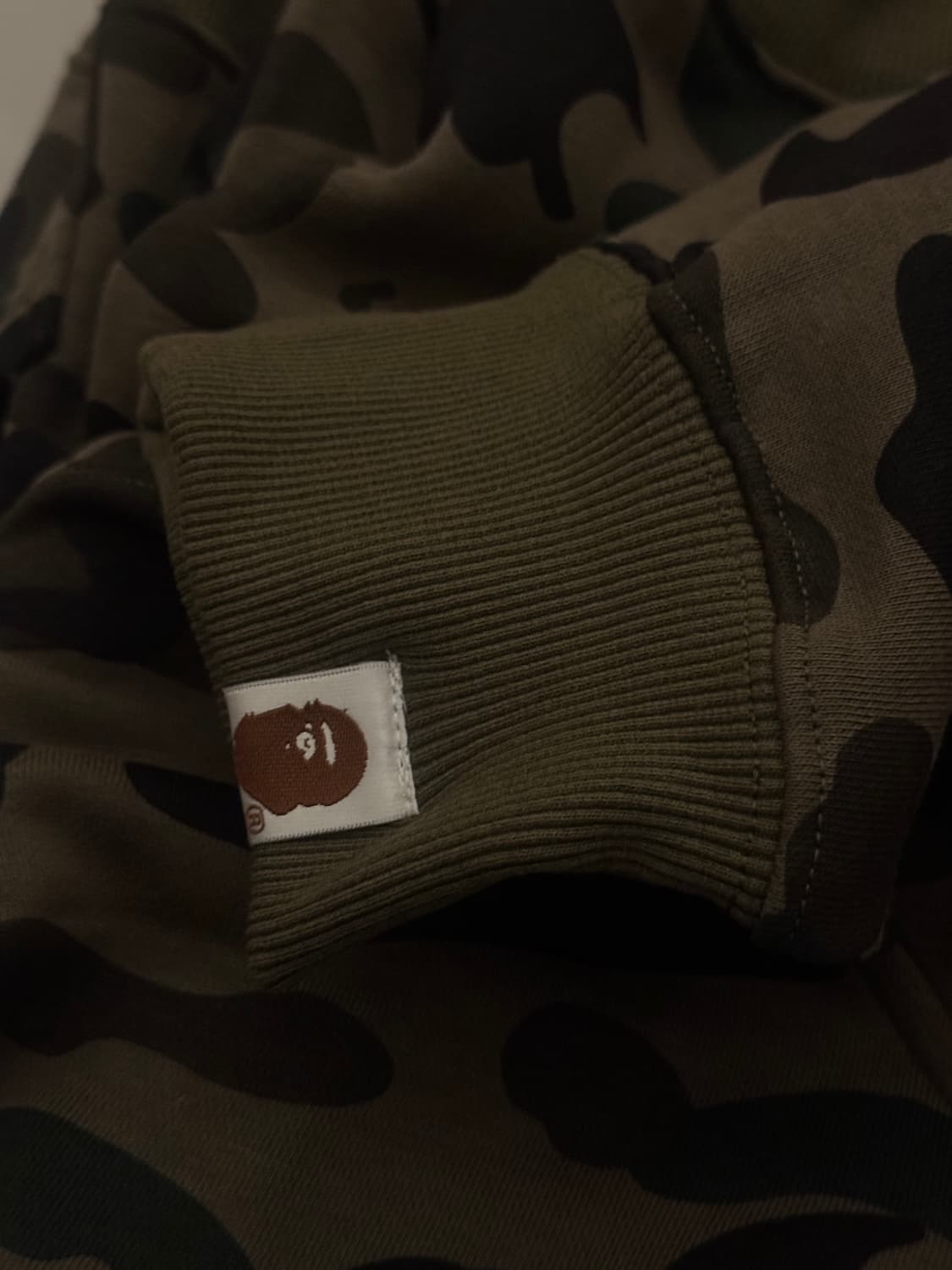 베이프X헬로키티 녹계 후드집업 상품이미지4