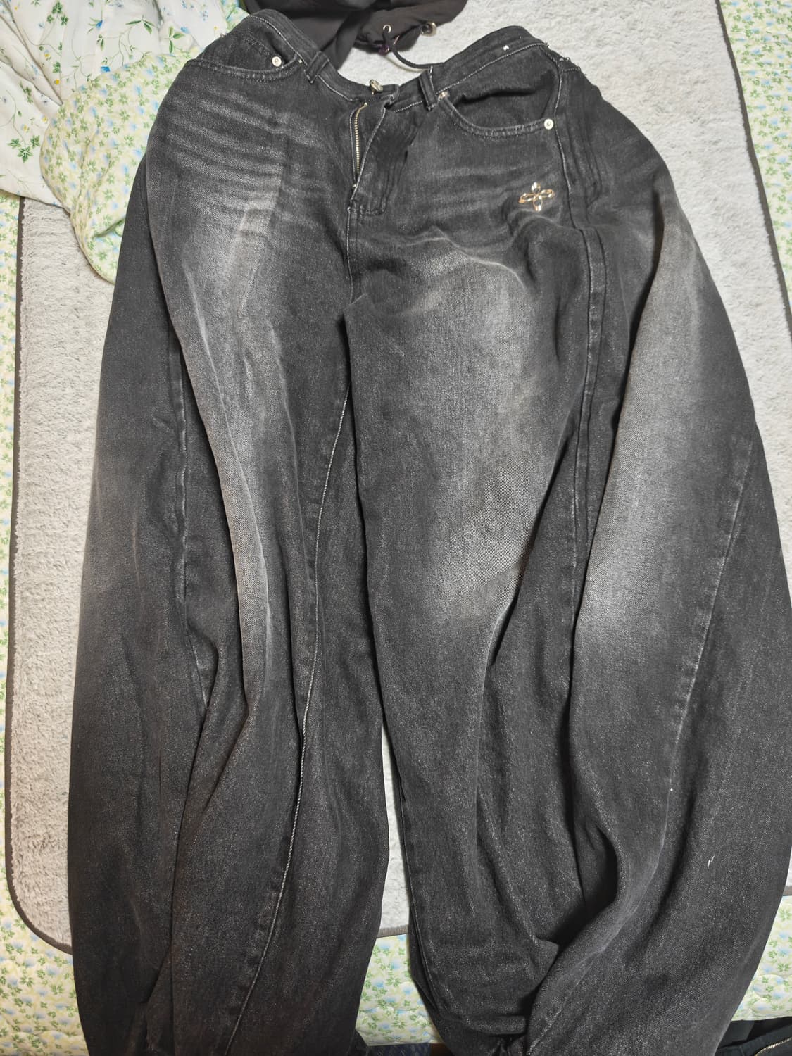 써저리 폴딩 데님 팬츠 흑청 상품이미지1