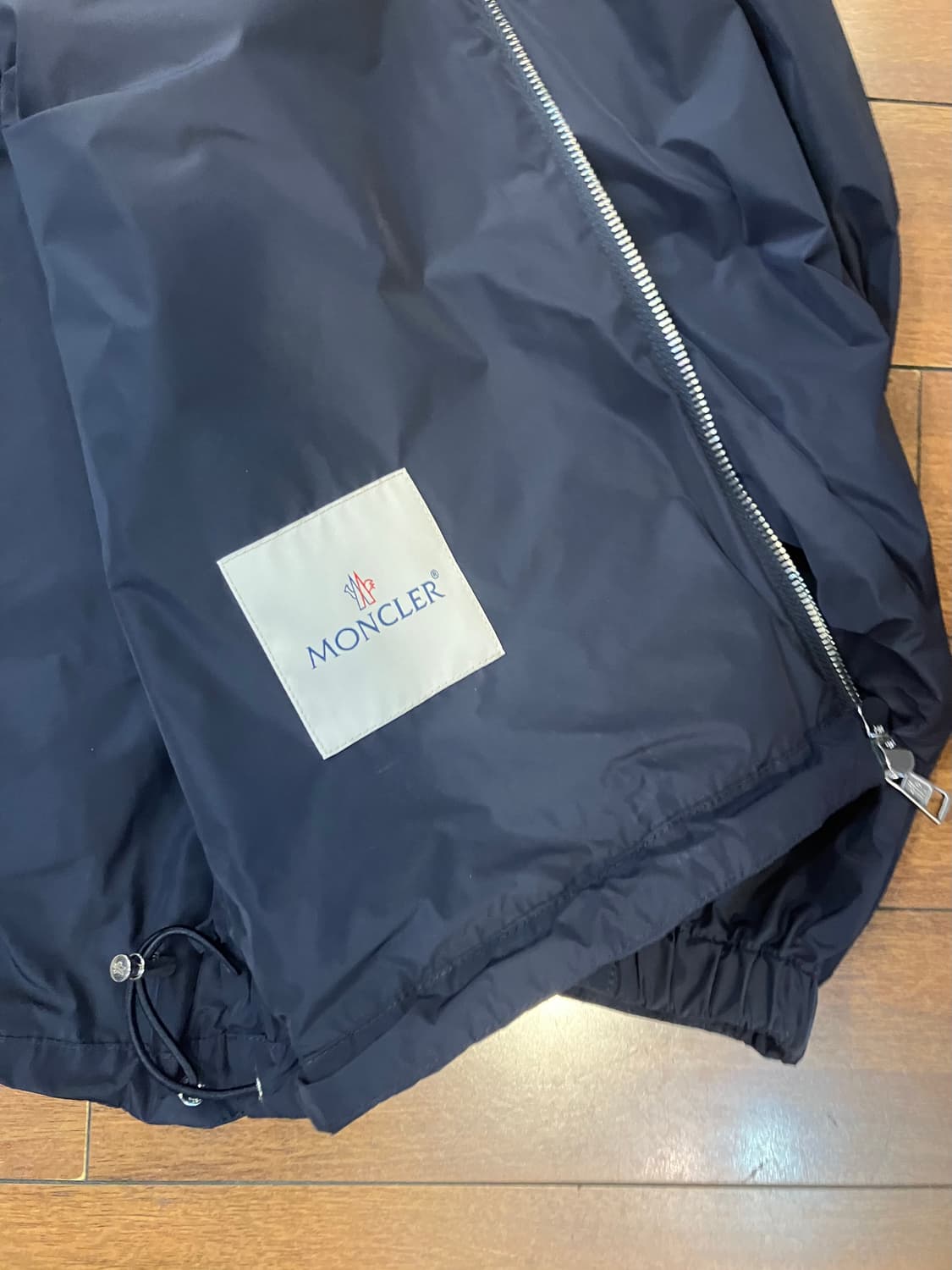 몽클레어  몽클레르 바람막이 점퍼 2사이즈 상품이미지7