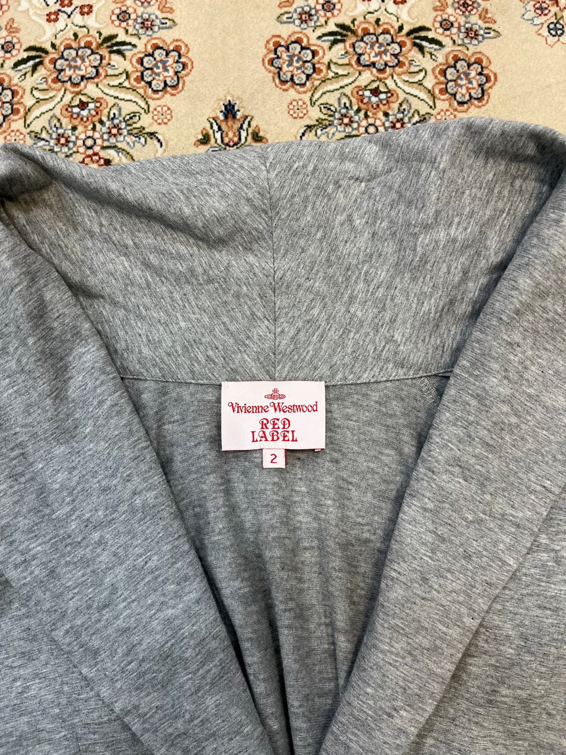 비비안웨스트우드 레드 라벨 ORB로고버튼 케이프 가디건 상품이미지4