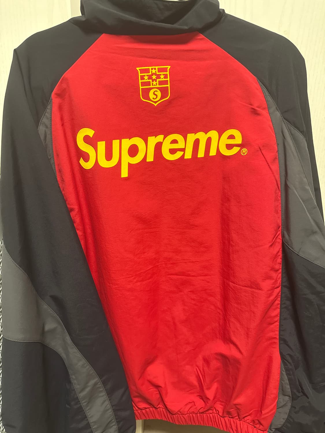 슈프림 트랙자켓 상품이미지2