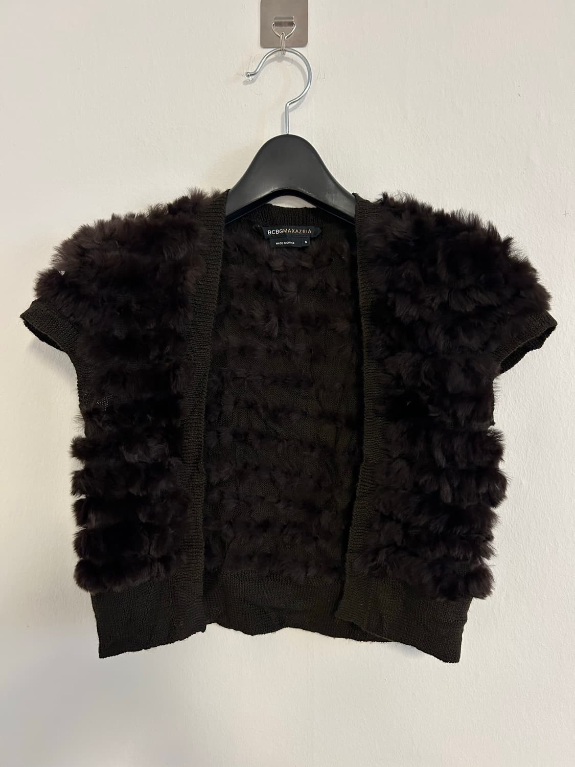 BCBGMAXAZRIA 래빗 퍼 니트 베스트 상품이미지1