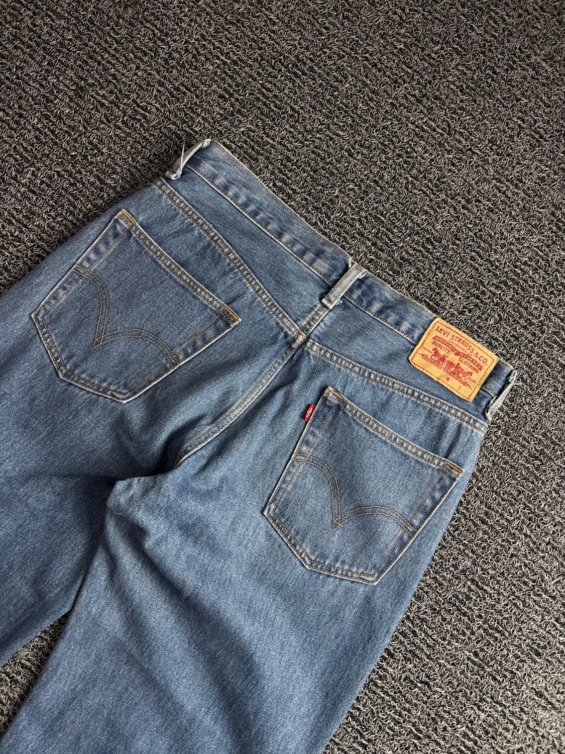 리바이스 릴렉스핏 올드스쿨 데님 팬츠 4211 상품이미지5