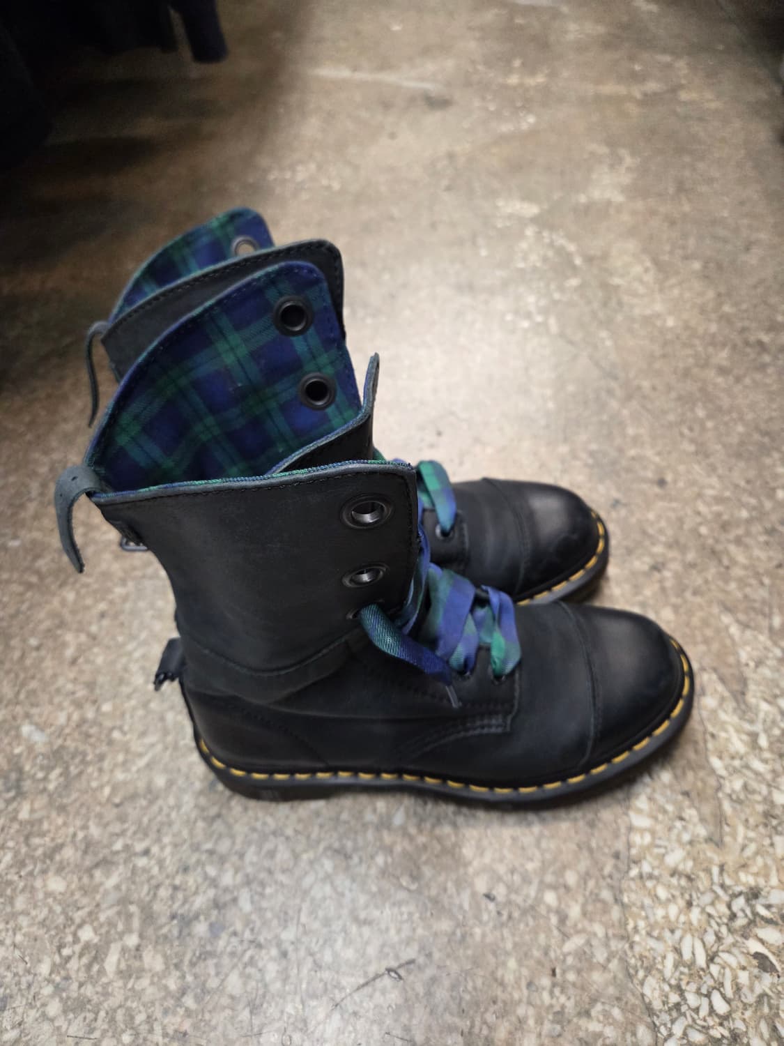 닥터마틴 아멜리아 타탄체크 부츠 (UK 6) 상품이미지4
