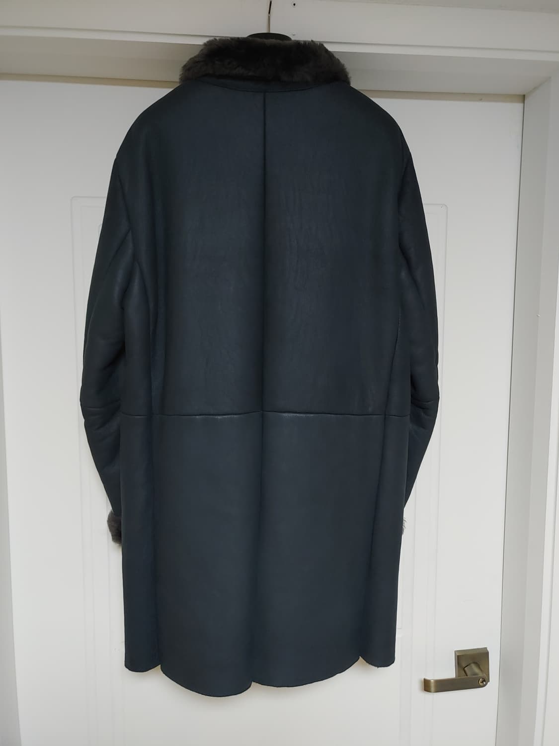 타임옴므 미들 양털 양 가죽 무스탕 팝니다 상품이미지3