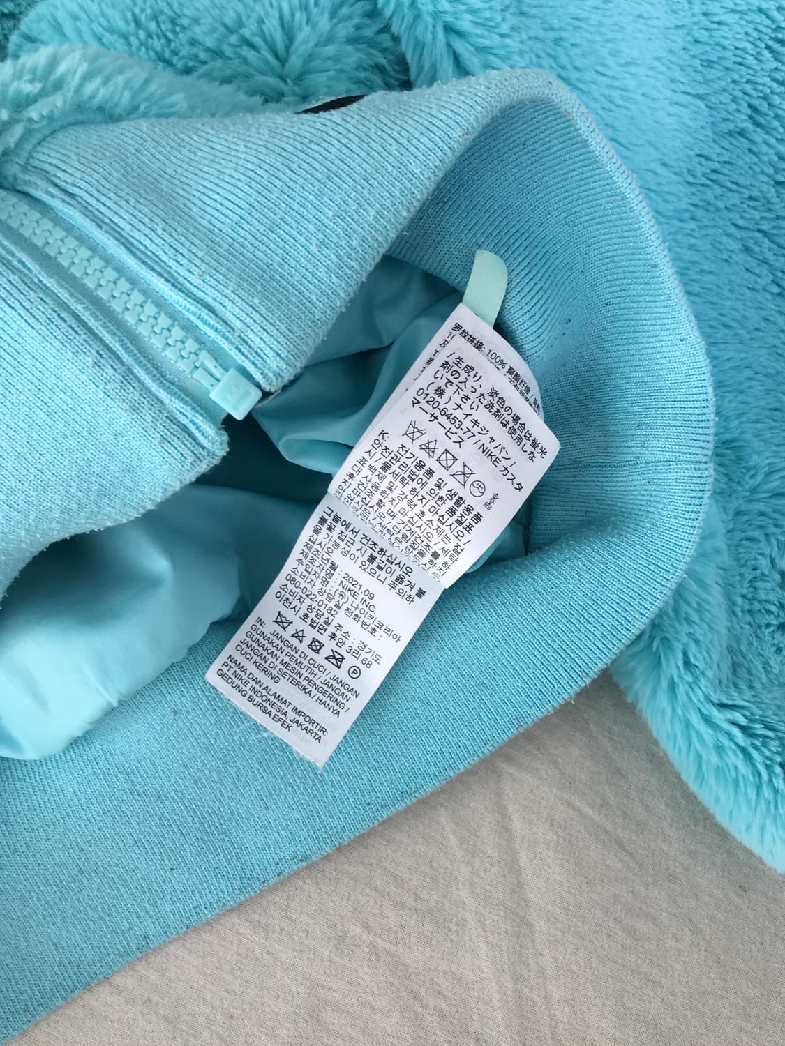 나이키 밑단로고 퍼 후드자켓 상품이미지7