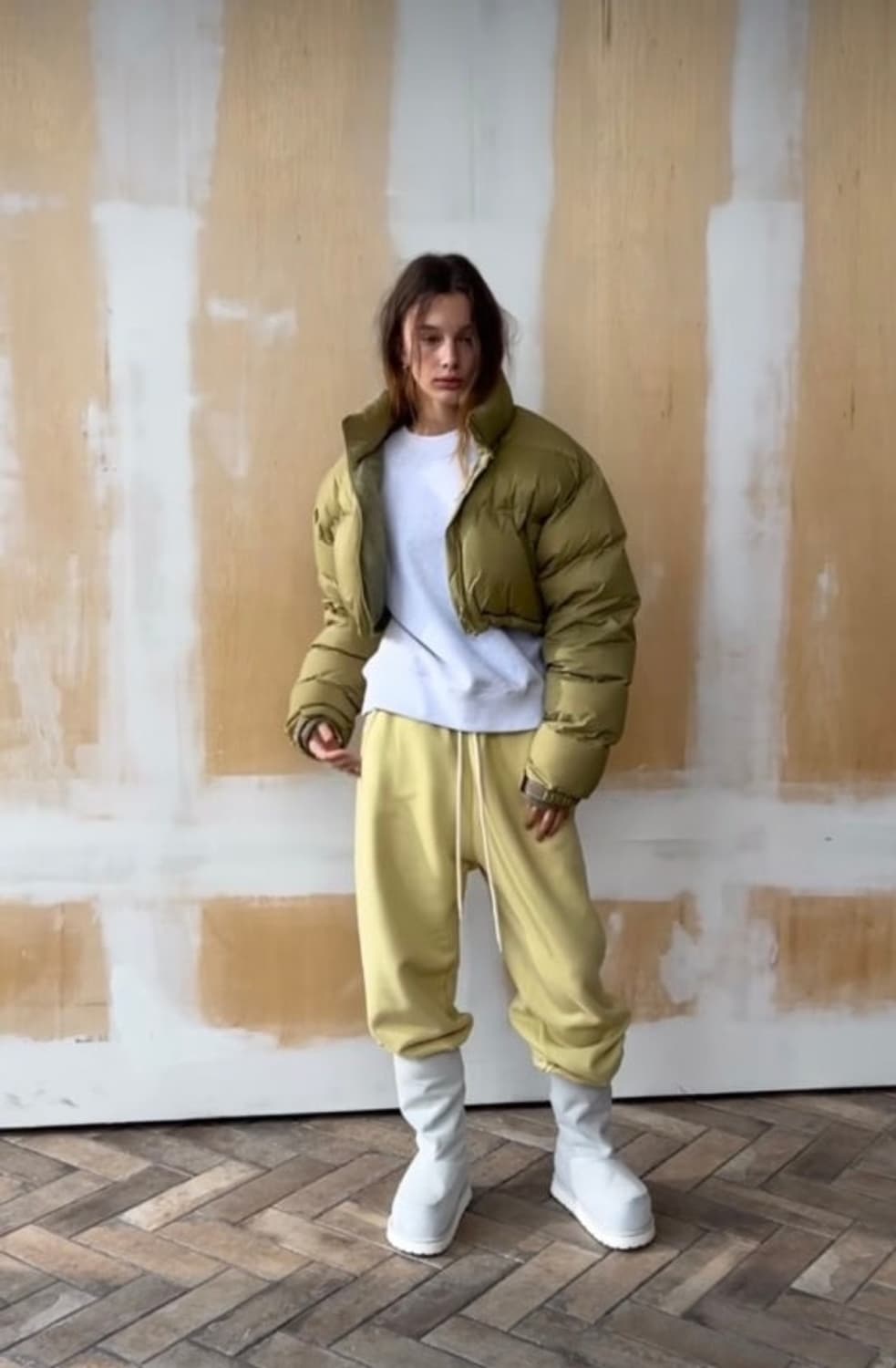 아우어솔티 숏패딩 크롭 패딩 올리브색 상품이미지2