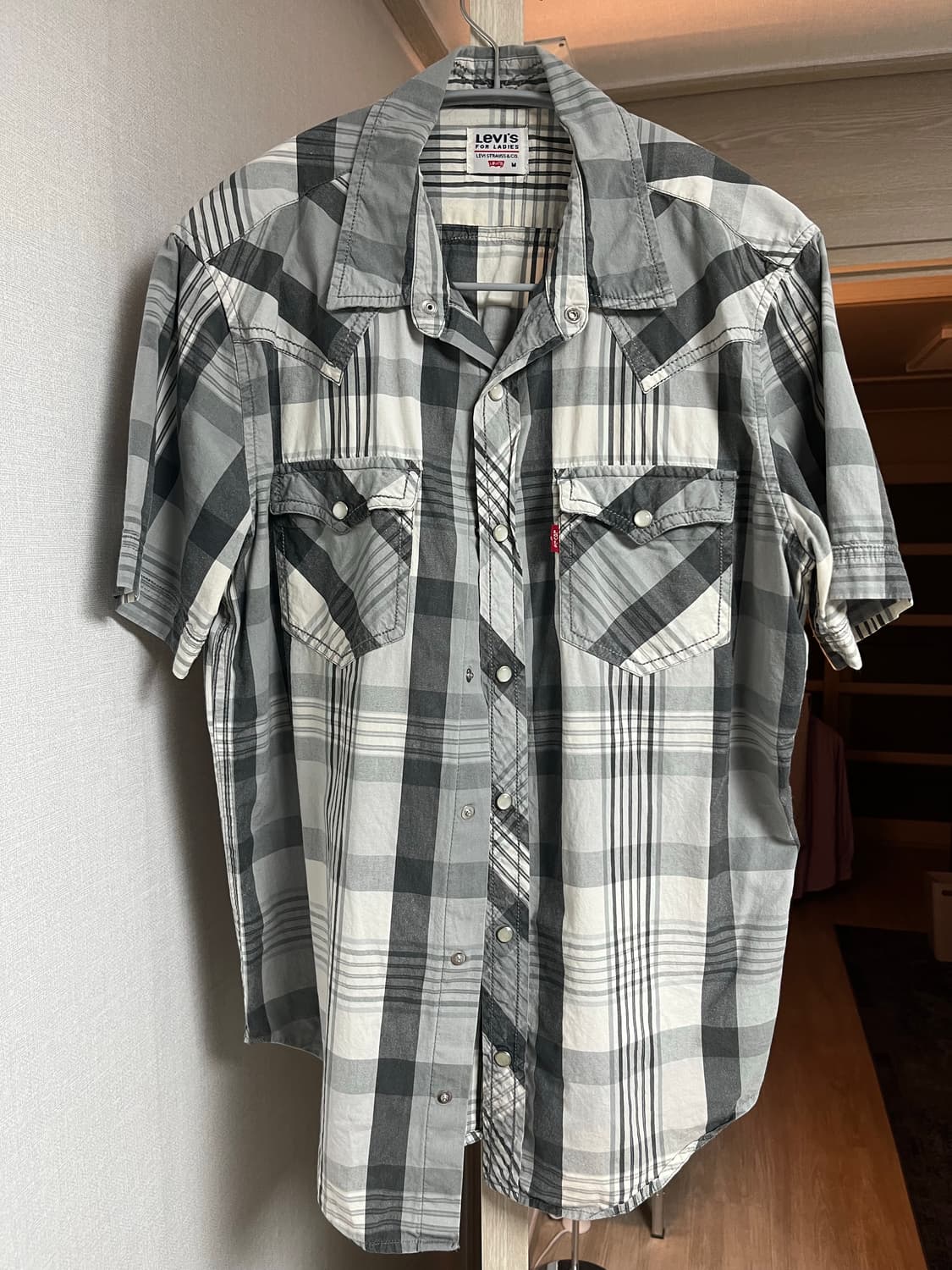 리바이스 레이디 체크 셔츠 상품이미지1