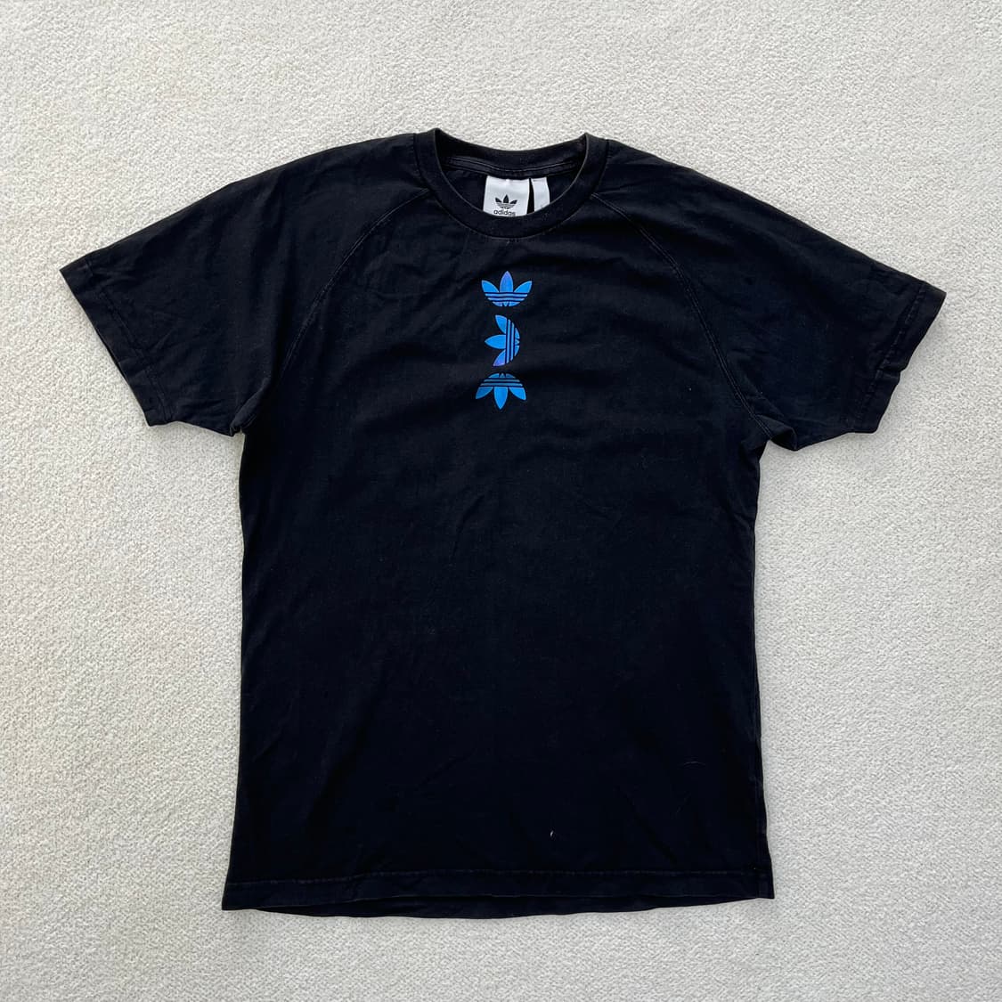 L 아디다스 로고 반팔 티셔츠 0311M 상품이미지1