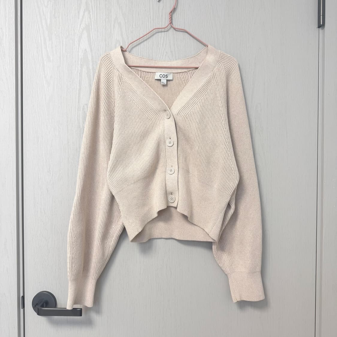 (m) cos 크롭 벌룬 브이넥 가디건 상품이미지1