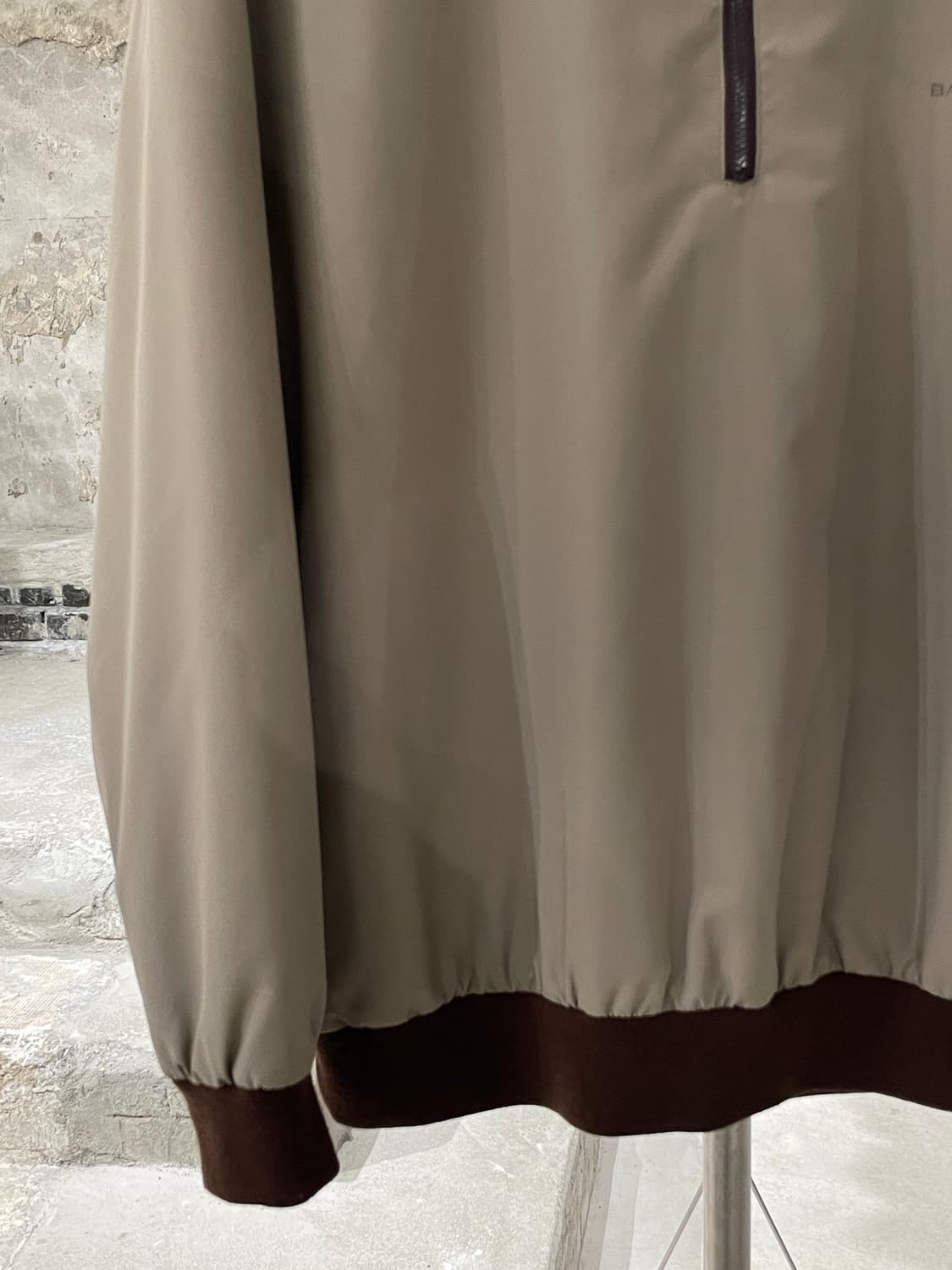 발렌시아가 베이지 하프집 폴리에스텔 웜업 상품이미지4