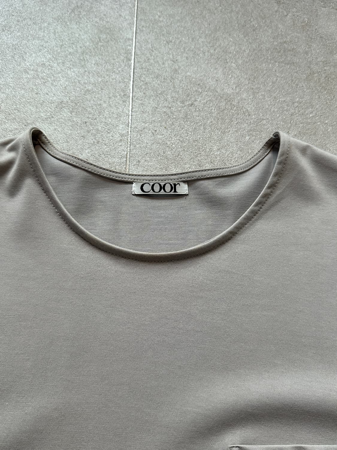 쿠어 수피마 코튼 세미오버핏 U넥 티셔츠 (라이트그레이) XL 상품이미지4