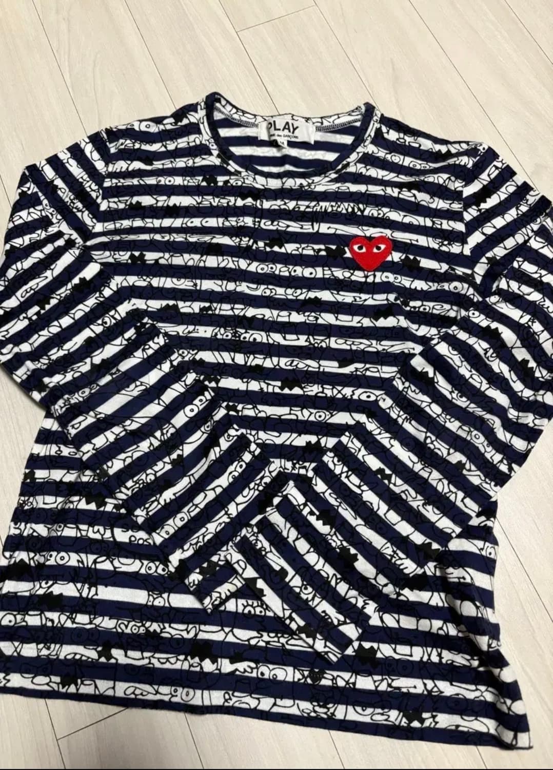 꼼데가르송 심슨에디션 롱슬리브 상품이미지1