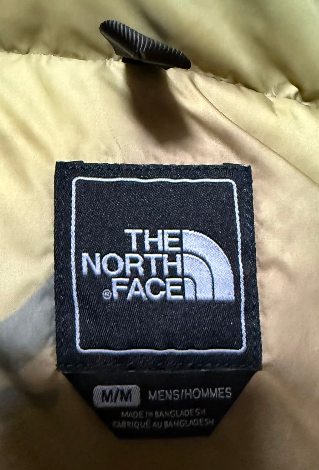 노스페이스 카모 센터로고 눕시 700 패딩 상품이미지3