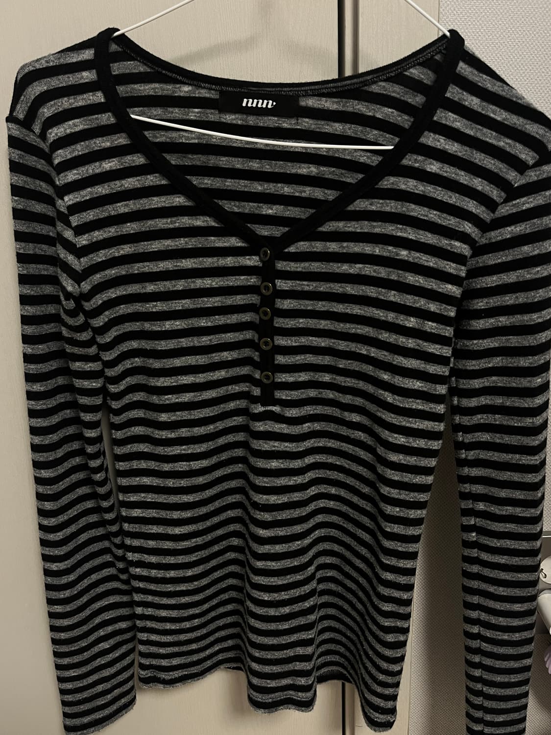 이즈이즈 (나의나인) 스트라이프 티셔츠(nana t-shirt) 차콜 상품이미지2