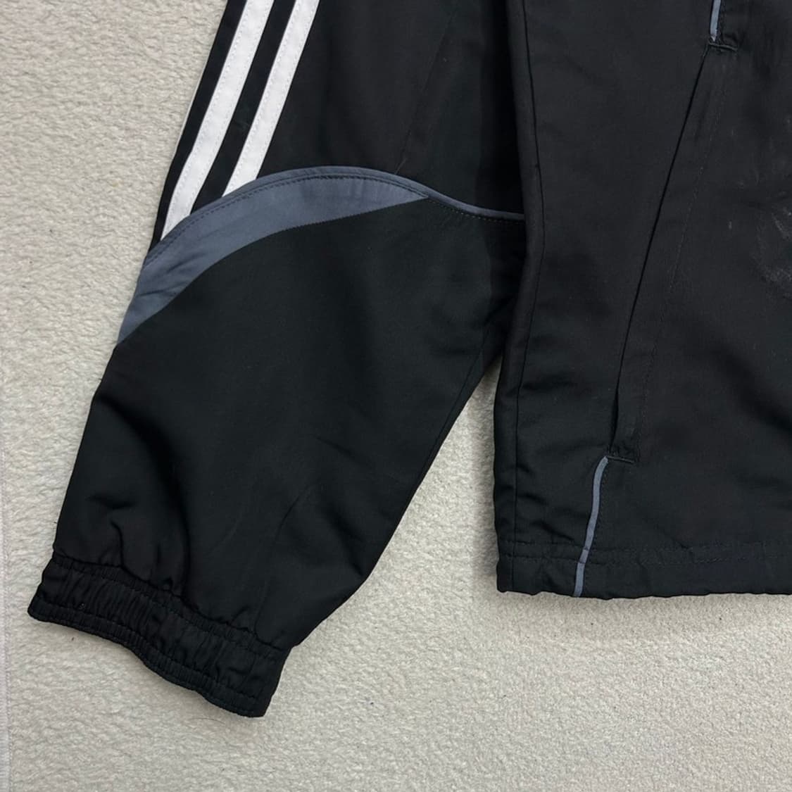 아디다스 바람막이 자켓 블랙 L 상품이미지3
