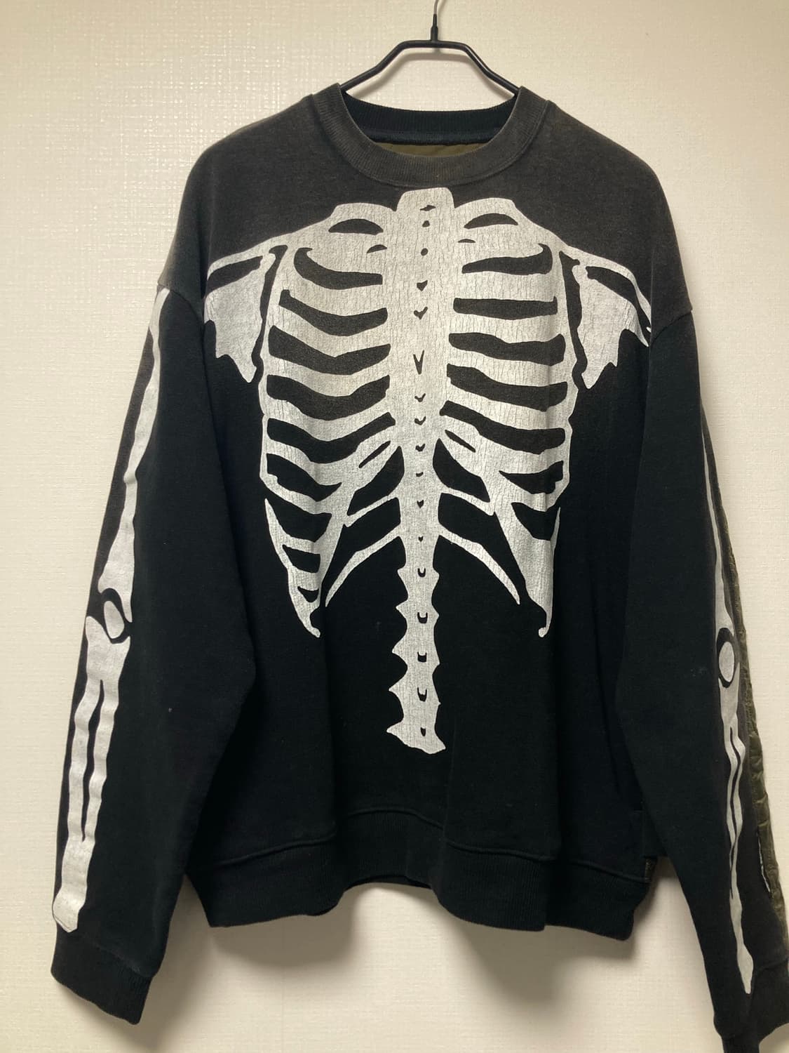 캐피탈 본 플리스 퀄팅 맨투맨 상품이미지1