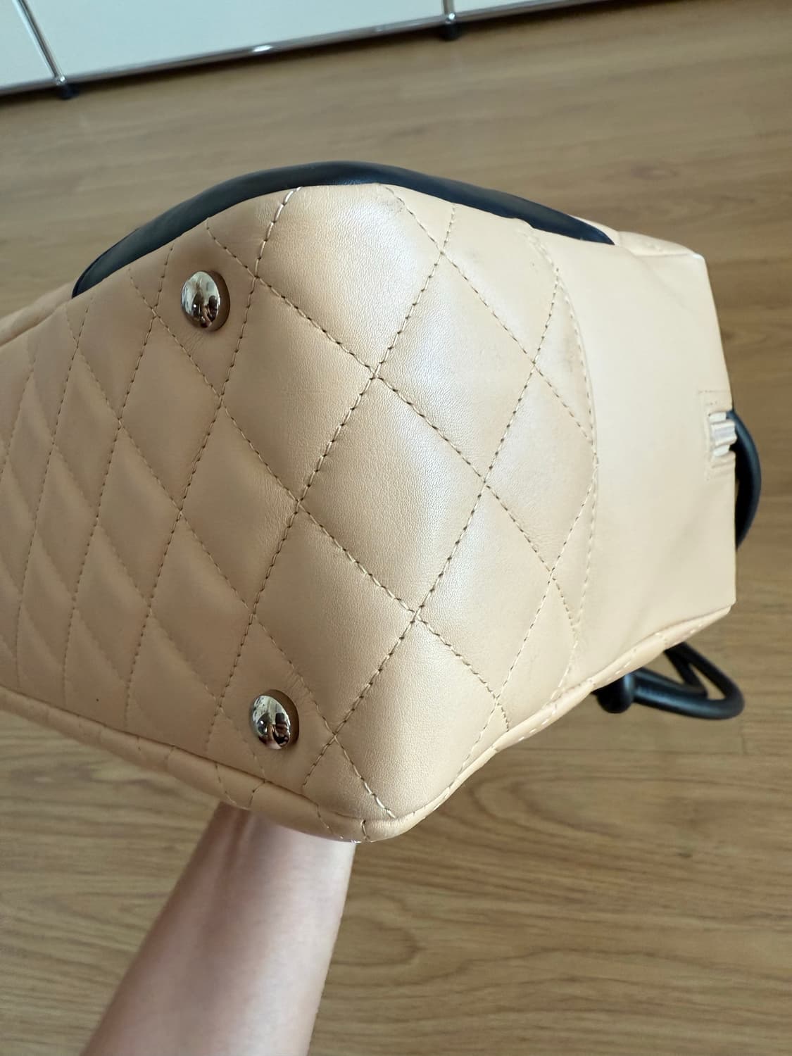샤넬 깜봉 보스턴백 베이지 블랙 상품이미지7