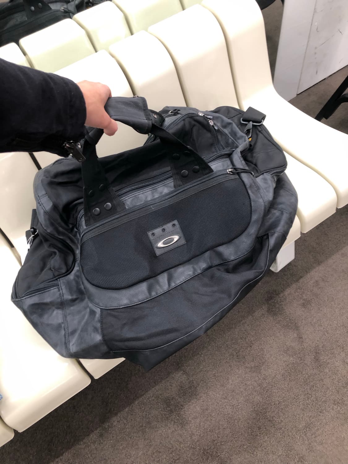 오클리 더플백 상품이미지1