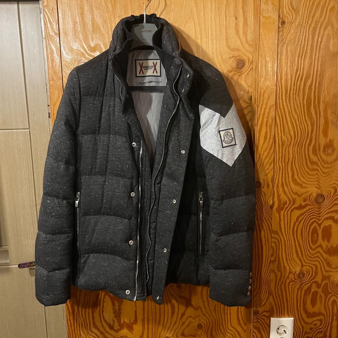 감정서 포함) 몽클레어 감마블루 패딩 판매 합니다 상품이미지1