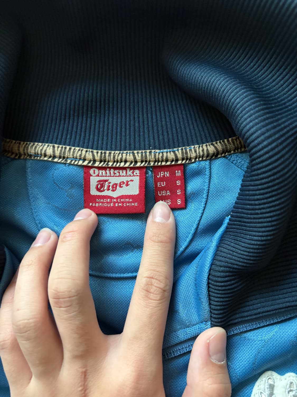 오니츠카타이거 져지 상품이미지5