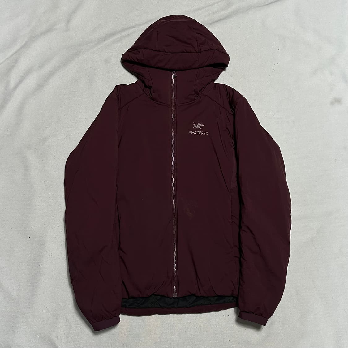 M 아크테릭스 아톰 버건디 등산 자켓 상품이미지2