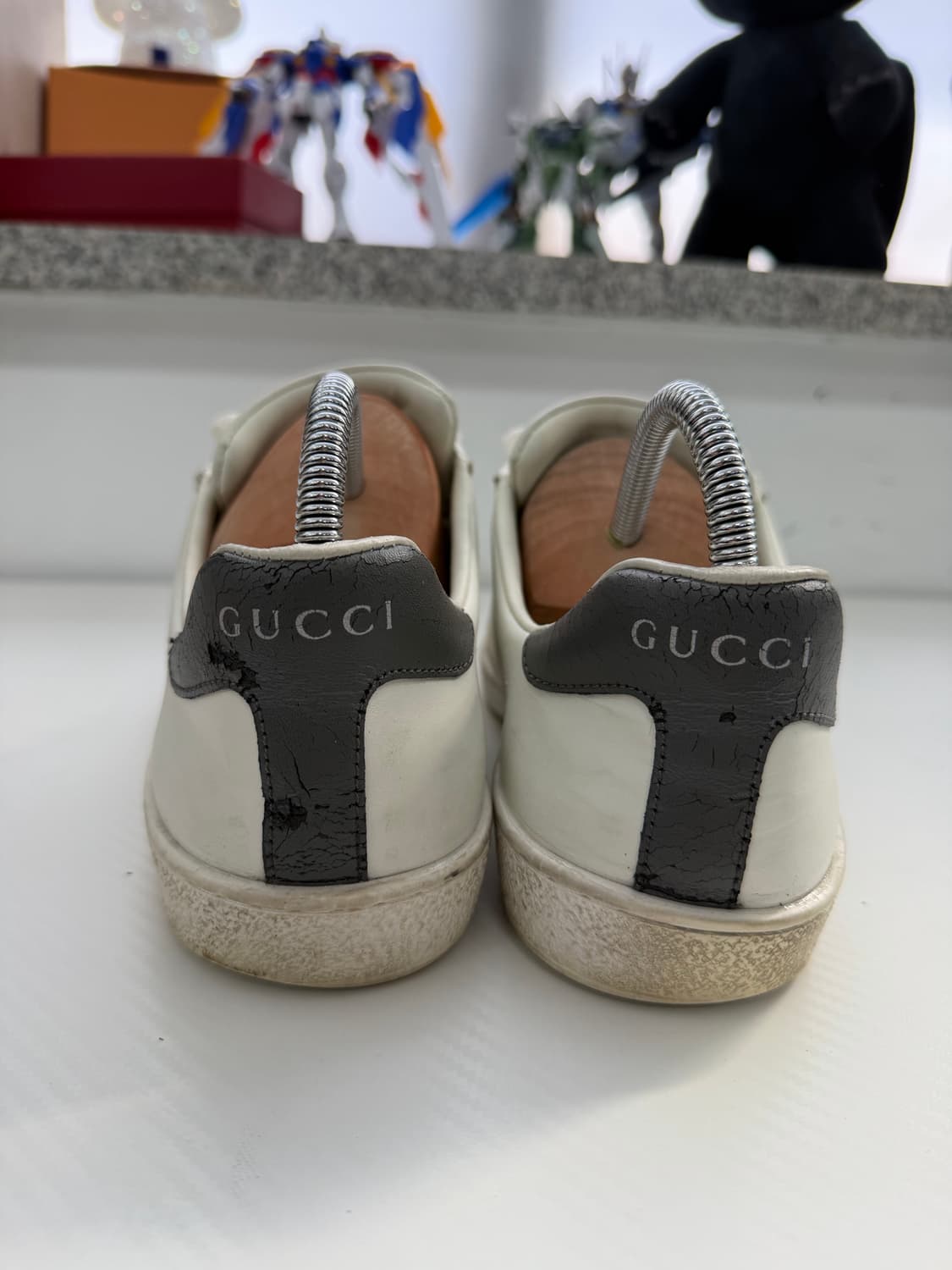 정품) 구찌 에이스 인터로킹 G 펀칭 스니커즈 8 상품이미지5