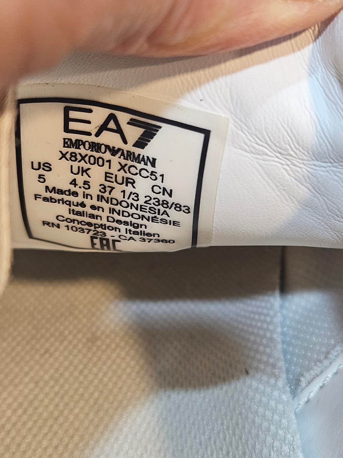 엠포리오 아르마니 EA7 화이트 레더 스니커즈 상품이미지6