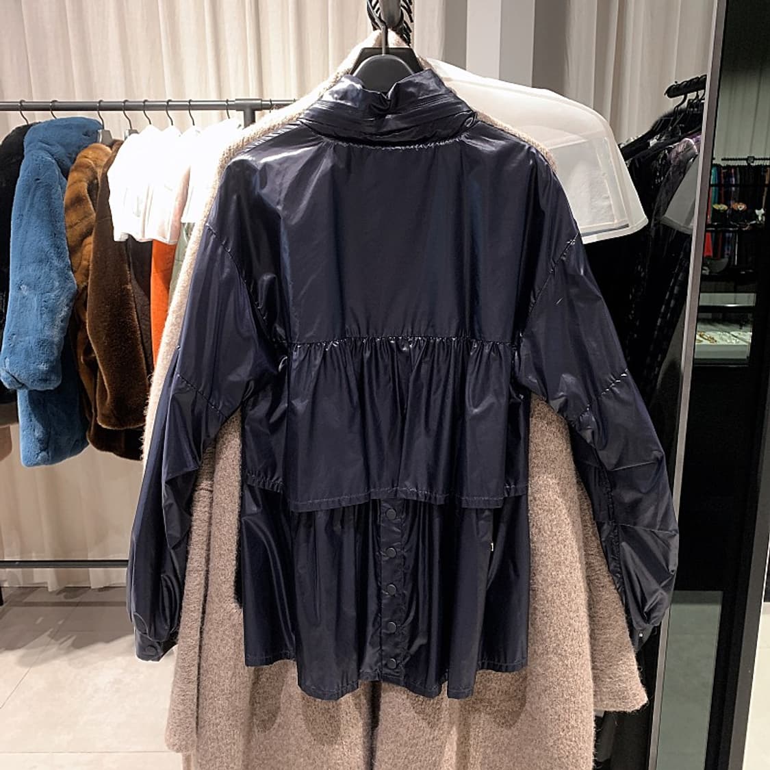 뮤베일 뮤베르 여성 네이비 비즈 디테일 바 상품이미지4