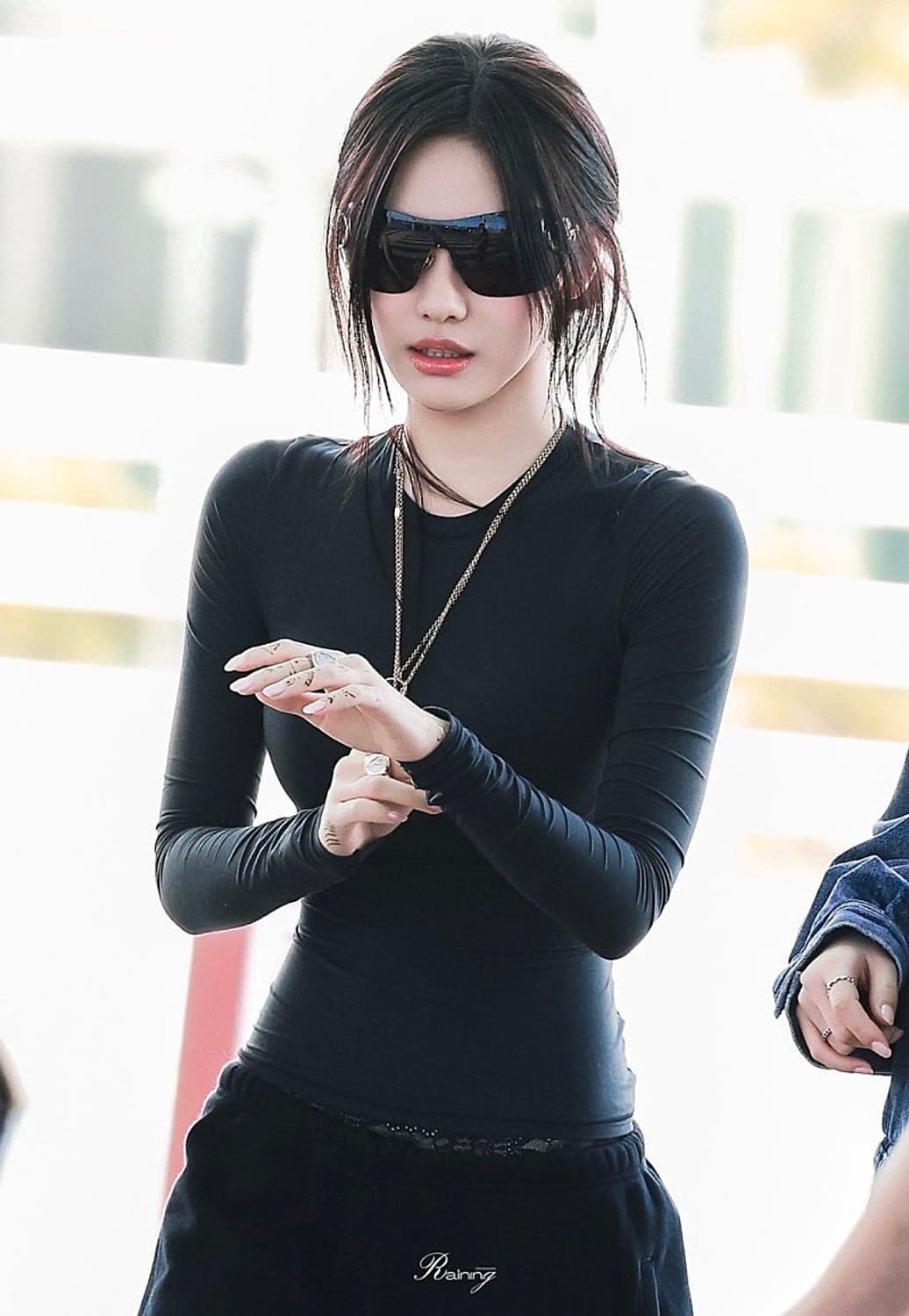 Skims 핏 에브리바디 롱슬리브 닝닝착용 상품이미지1