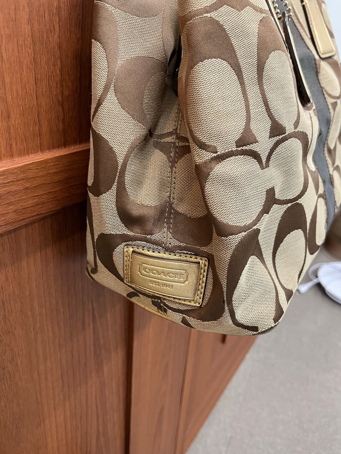 Coach Beige Square Bag 상품이미지9