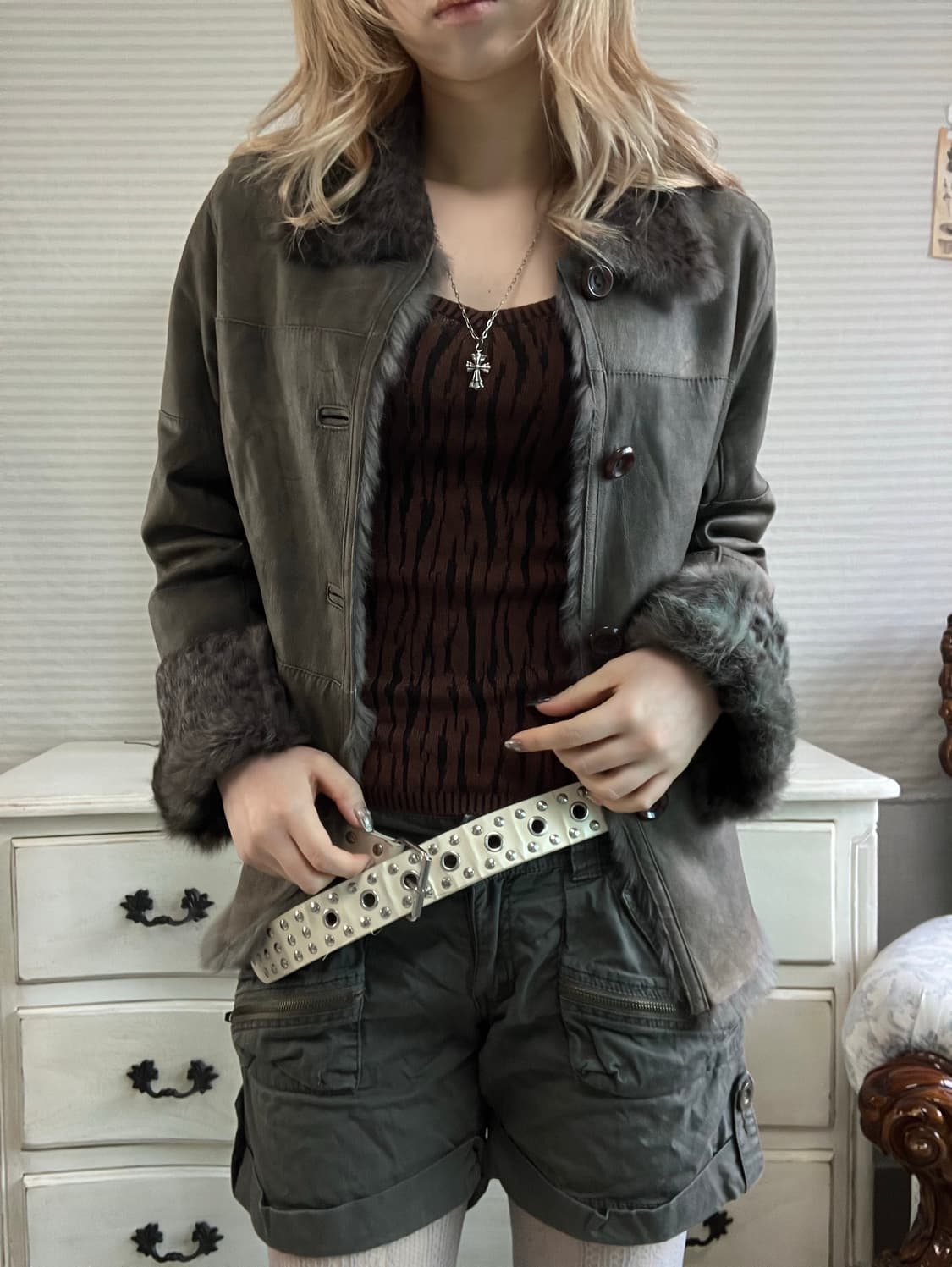 빈티지 래빗퍼 카키 무스탕 상품이미지3