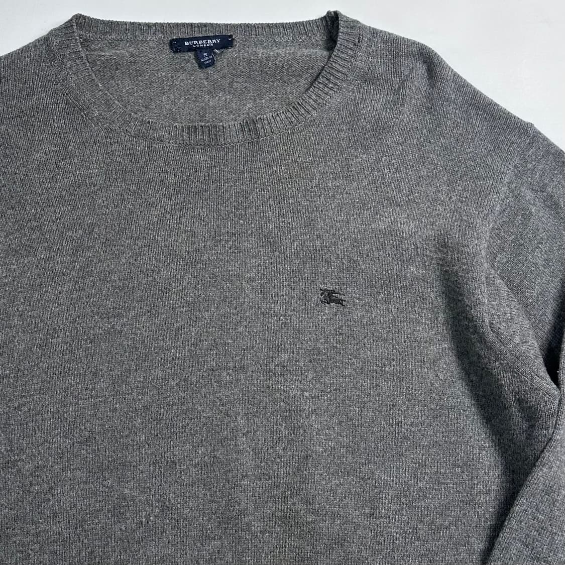 버버리 기마로고 그레이 울 니트 상품이미지4