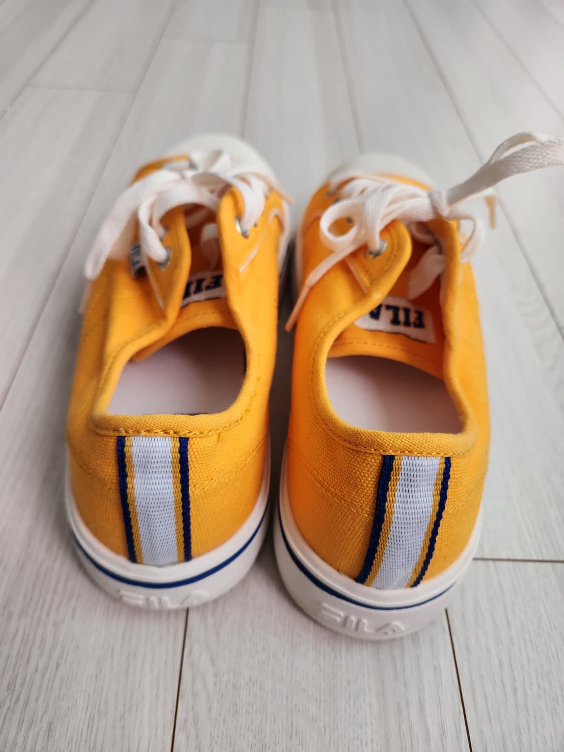 새상품)휠라 스니커즈 코트 라이트 운동화 250

오염 하자없이 깨끗해요 상품이미지2