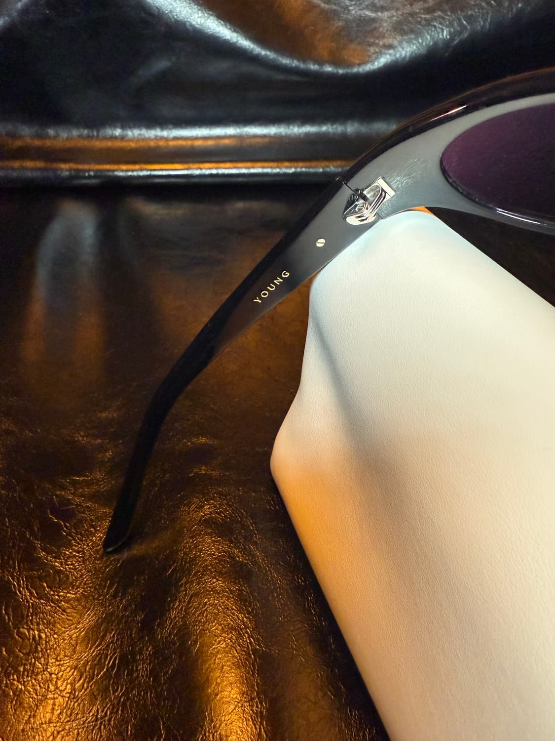 젠틀몬스터 영 01 블랙 상품이미지6