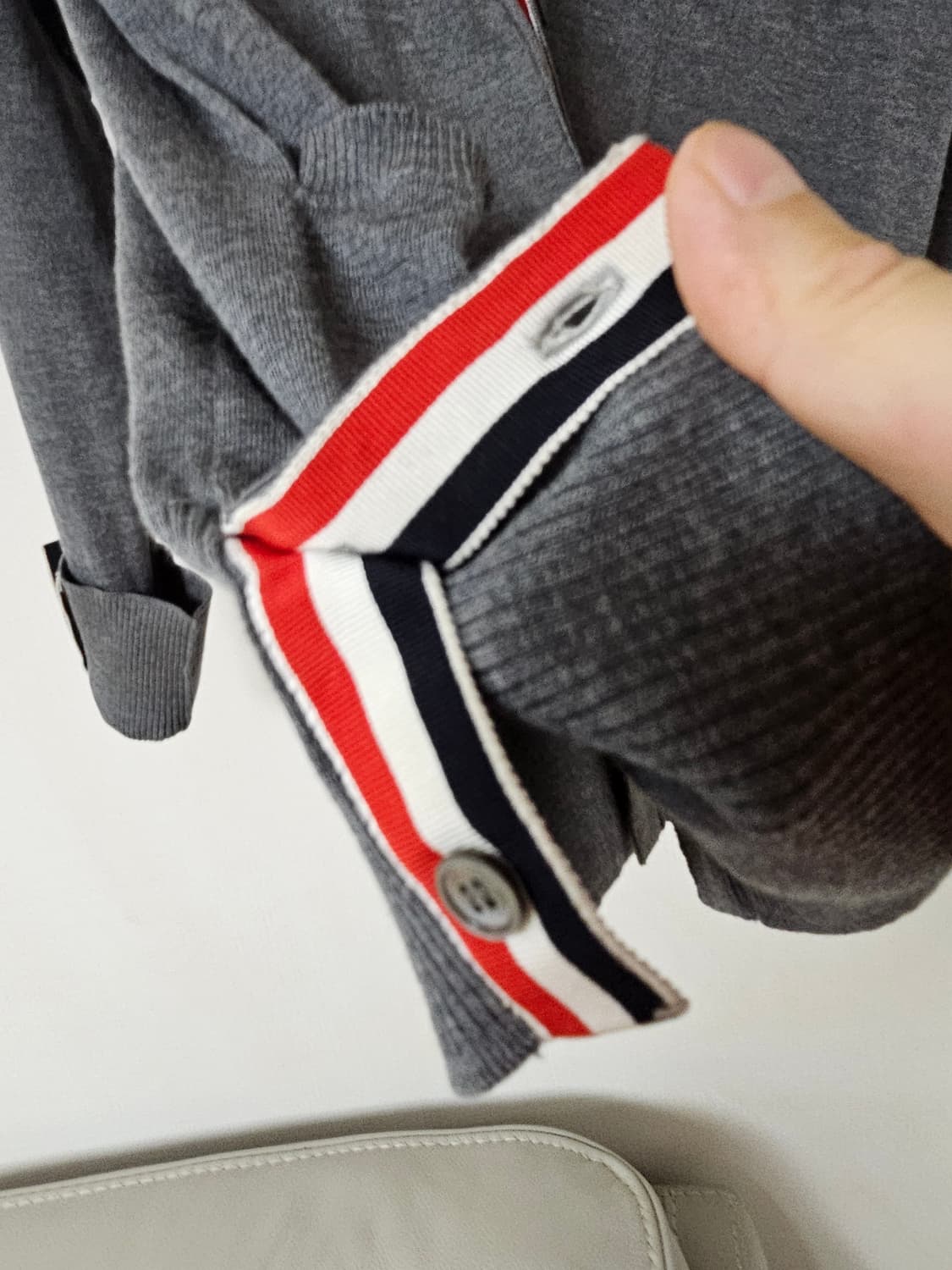 톰브라운 24ss 사선완장 메리노울 가디건(3/100/정품) 상품이미지6