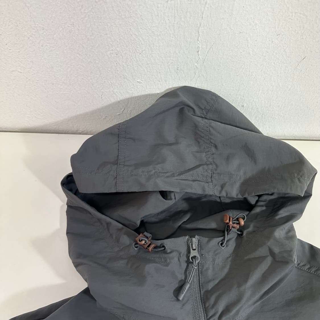 M 코드그라피 진그레이 바람막이 아노락 상품이미지4