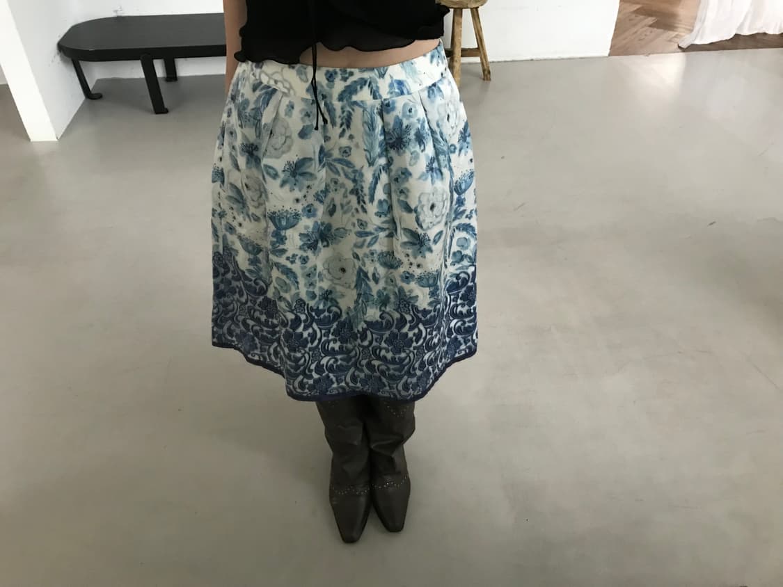  vintage blue pattern skirt 상품이미지1