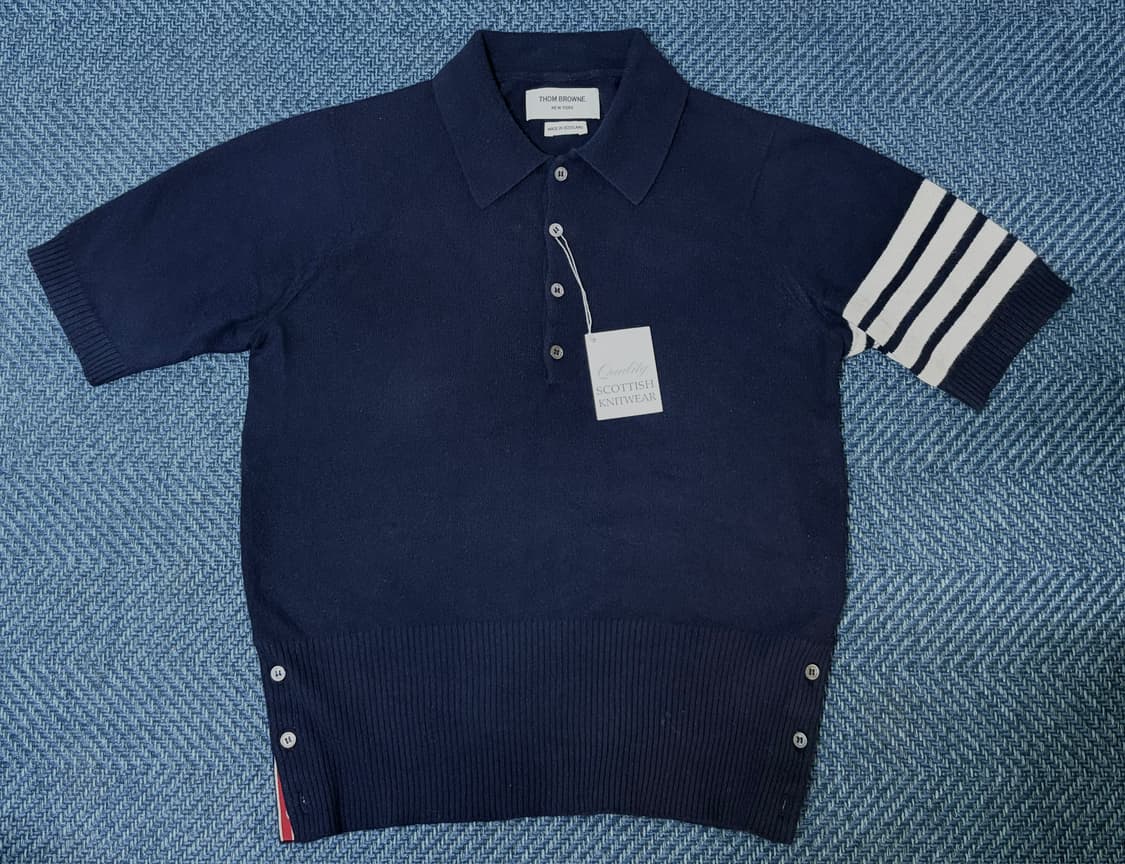 톰브라운 네이비 사선완장 캐시미어 반팔 카라니트  1사이즈. 꼭 구매하실 상품이미지1