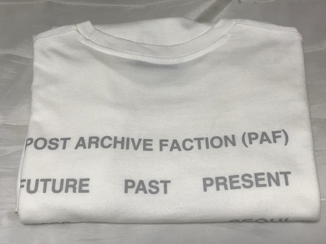 포스트아카이브팩션 paf 수베니어 1 티셔츠 화이트 상품이미지1