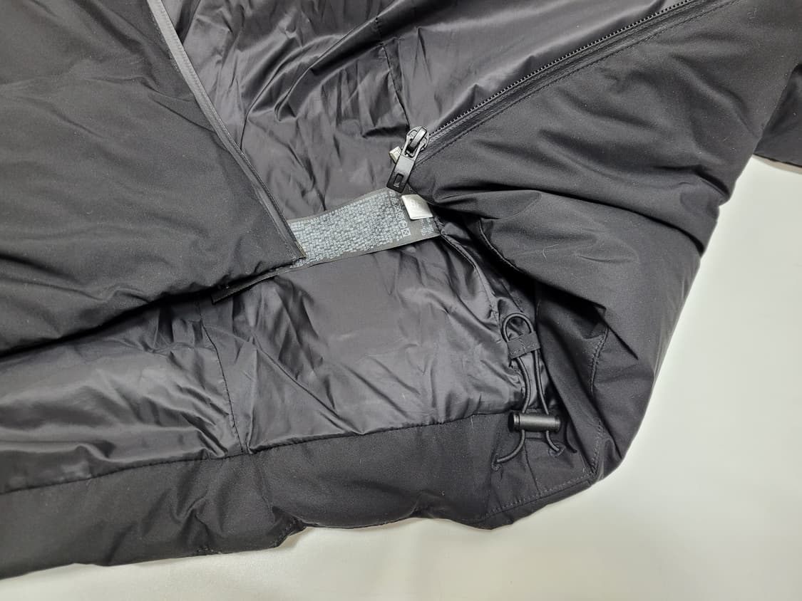 유니클로 심리스 다운 파카 패딩 / 남 XL 블랙
 상품이미지5