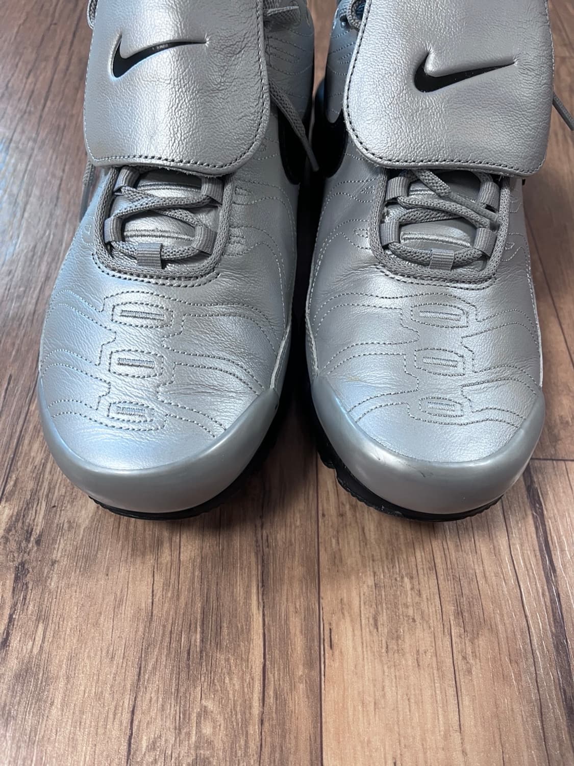 [280] 나이키 에어맥스 플러스 TNPO 티엠포 울프 그레이 앤 블랙 상품이미지3