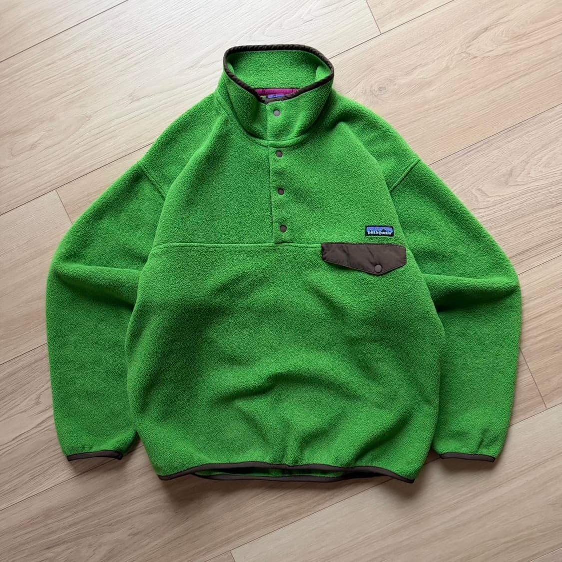 10FW 파타고니아 신칠라 스냅-T 그린/브라운 상품이미지1