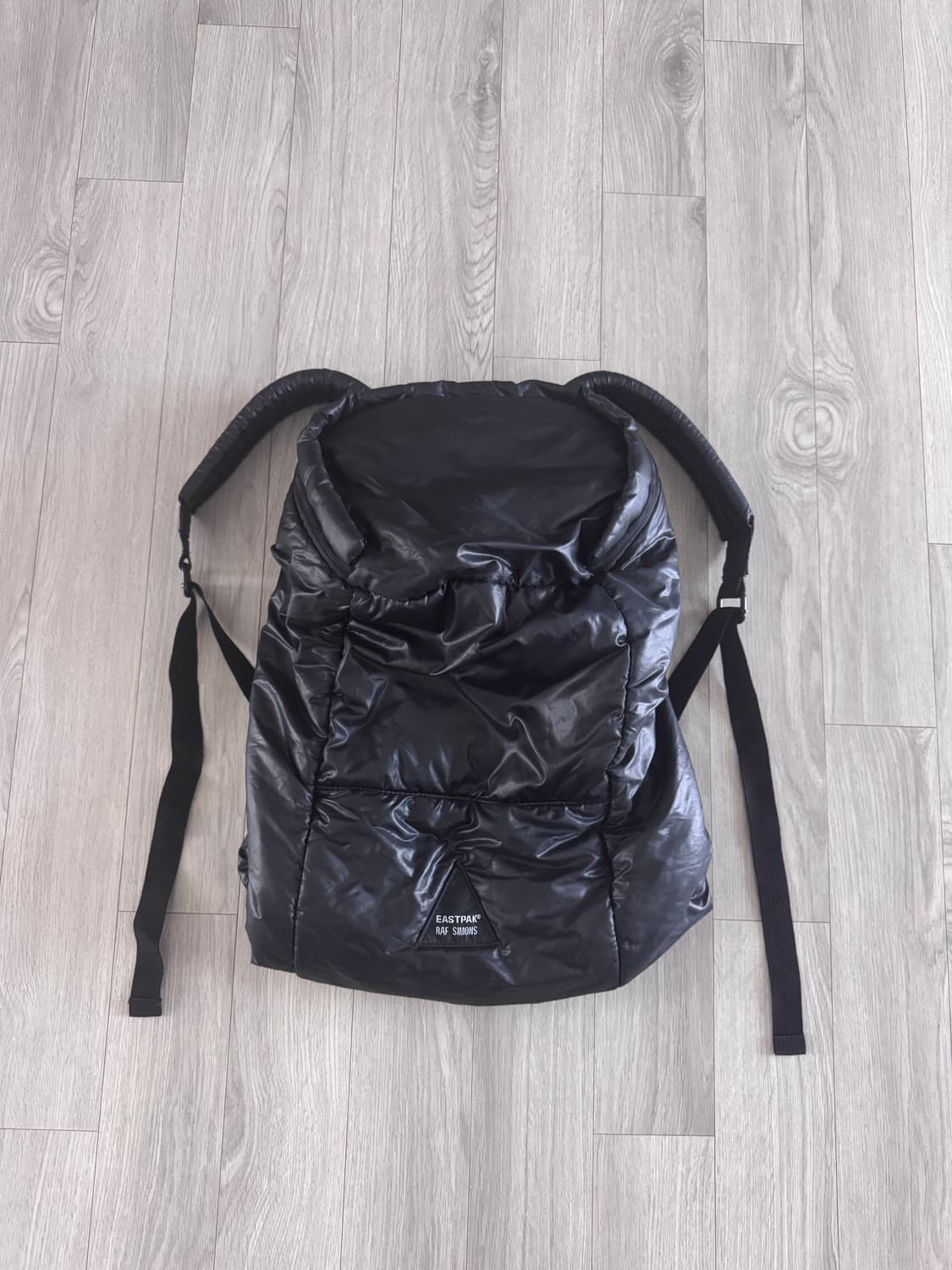 라프시몬스 08aw 이스트팩 패디드 백팩 상품이미지1